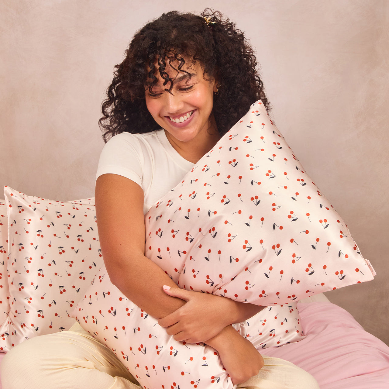 Taie d'oreiller en satin - Cherry Print