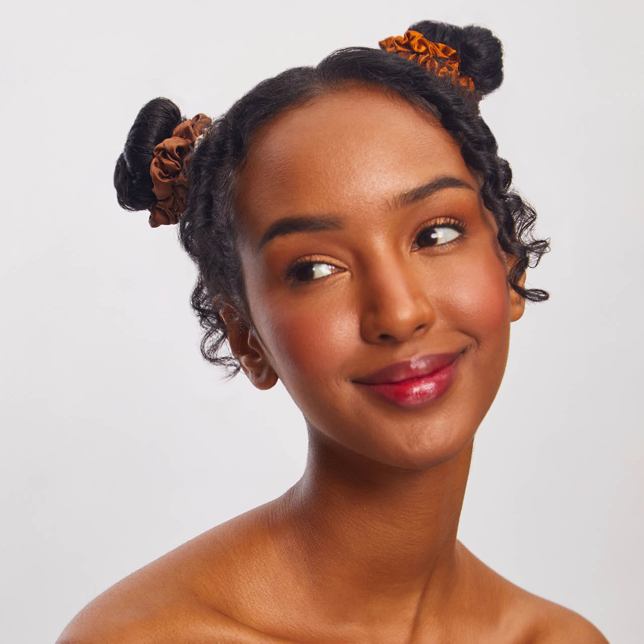 Set da 5 pezzi di scrunchies in raso piccolini - Sedona