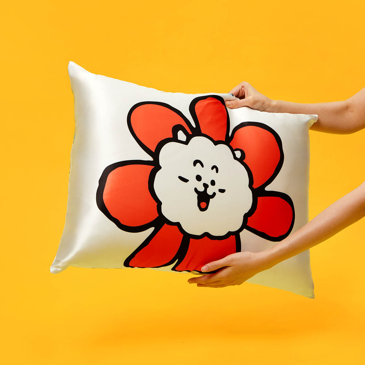 Kitsch x BT21 Funda de almohada de satén RJ