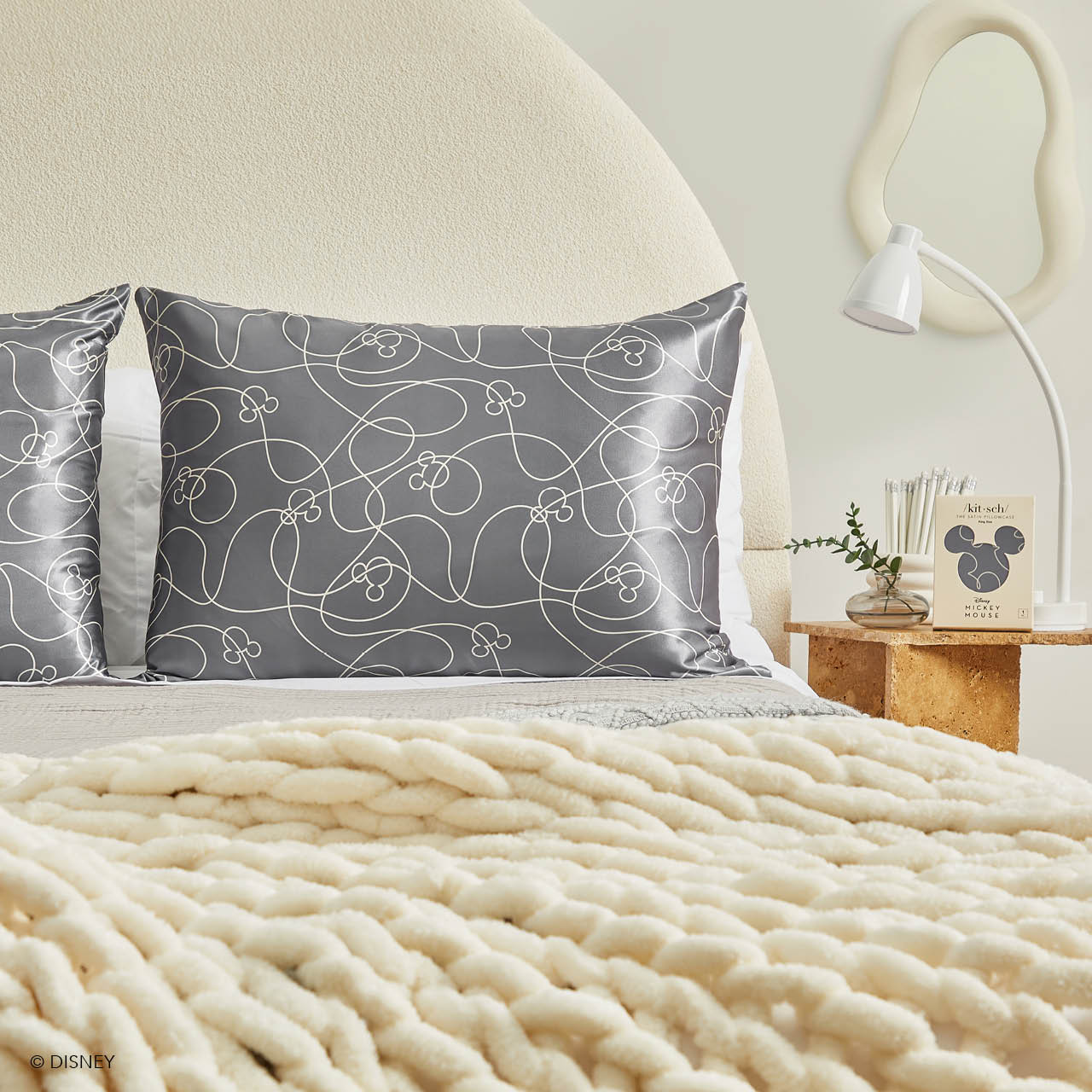 Kitsch x Mickey y Minnie Funda de Almohada de Satén Laberinto Mickey
