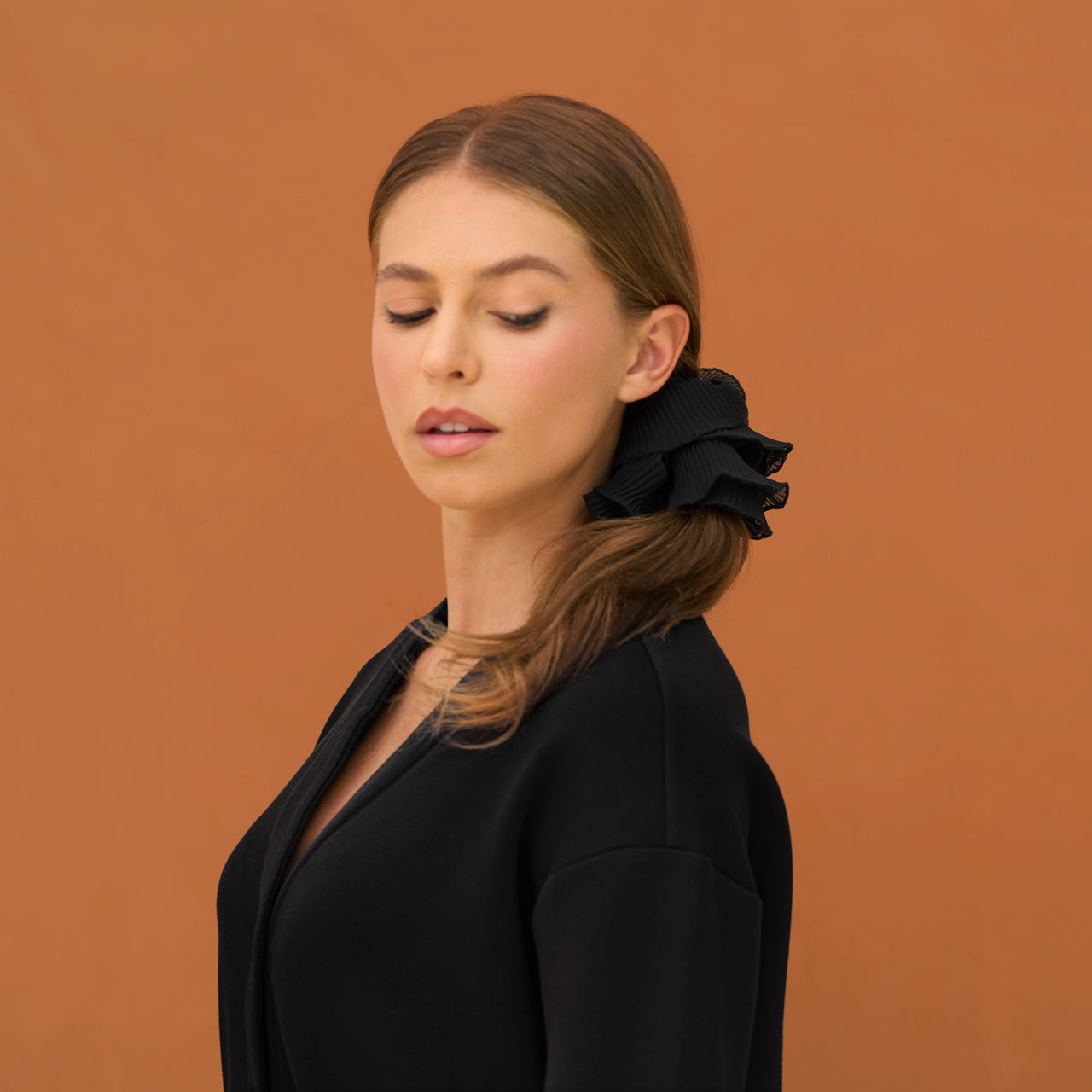 Scrunchie nero plissettato per Halloween