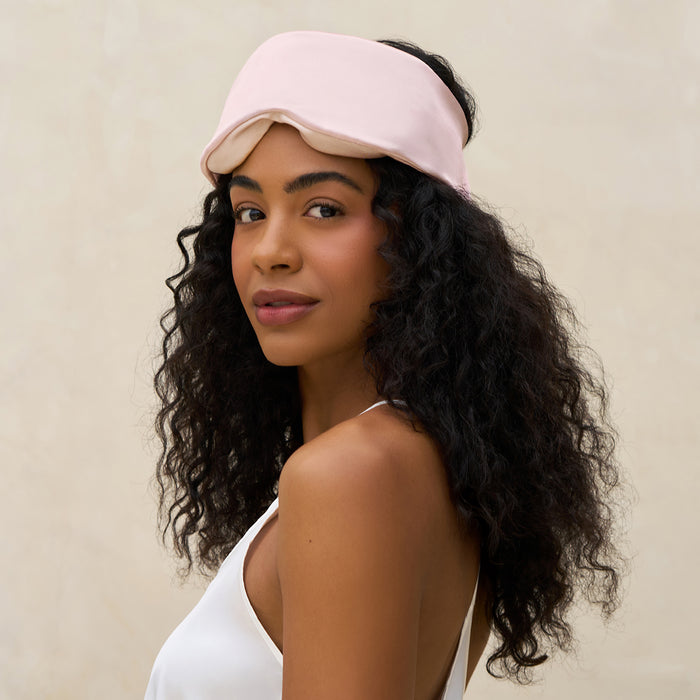 Konturiertes Kissen-Schlafmaske in Blush